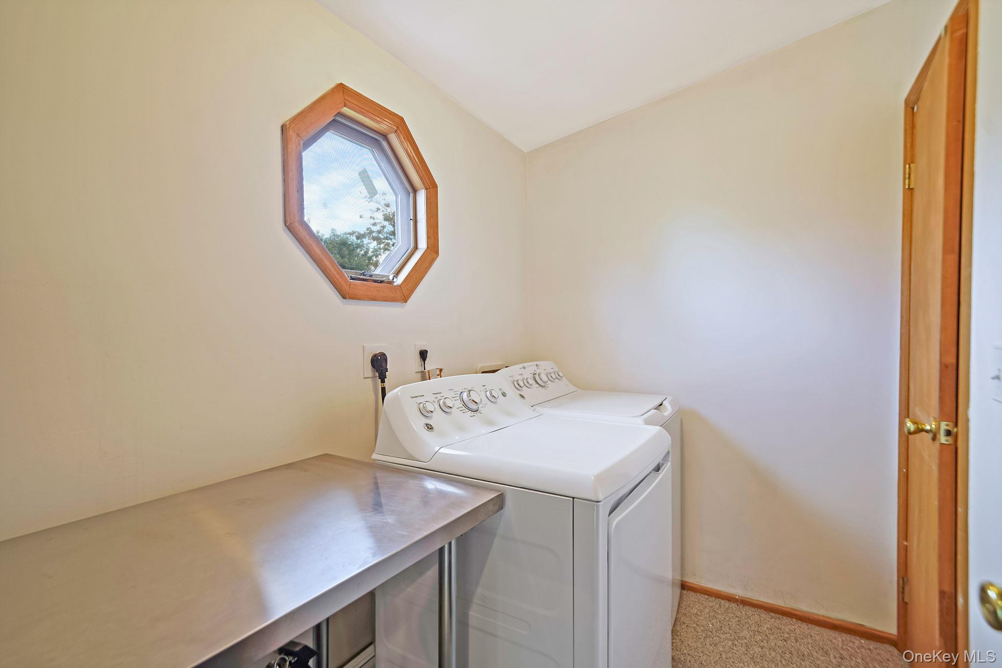 430 14th Street, West Babylon, NY 11704