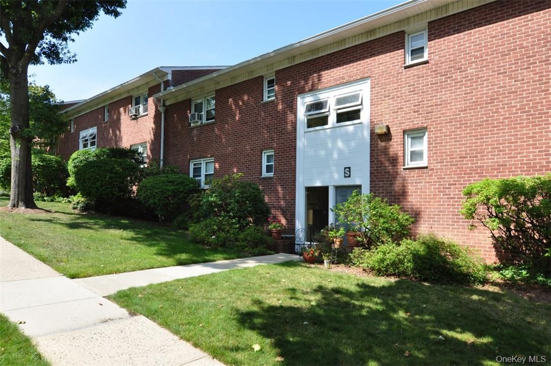 140 N Broadway # S-4, Irvington, NY 10533