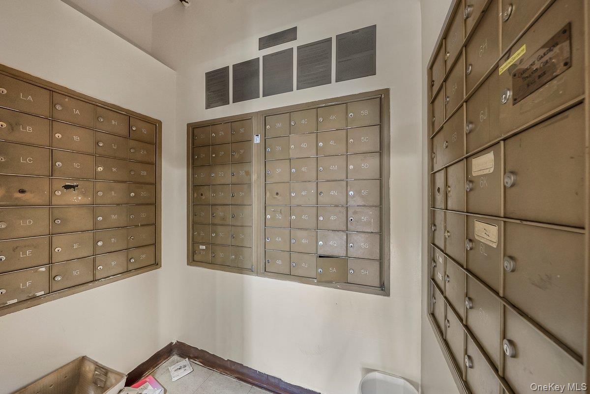 86-16 60th Ave # 2B, Elmhurst, NY 11373