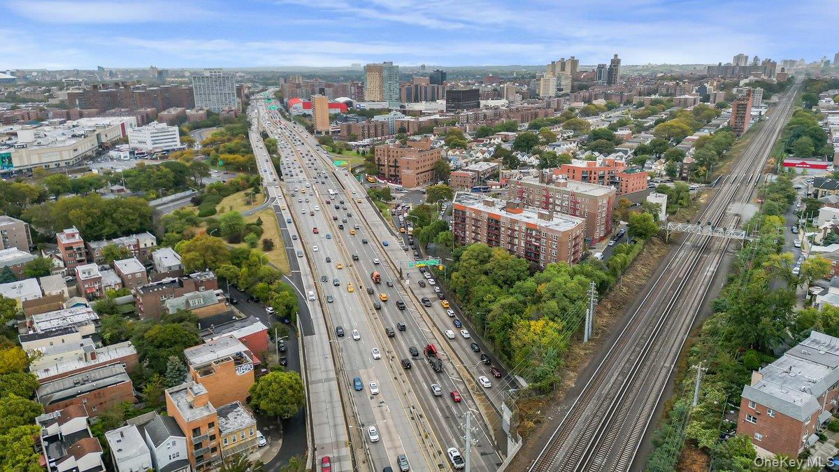 86-16 60th Ave # 2B, Elmhurst, NY 11373