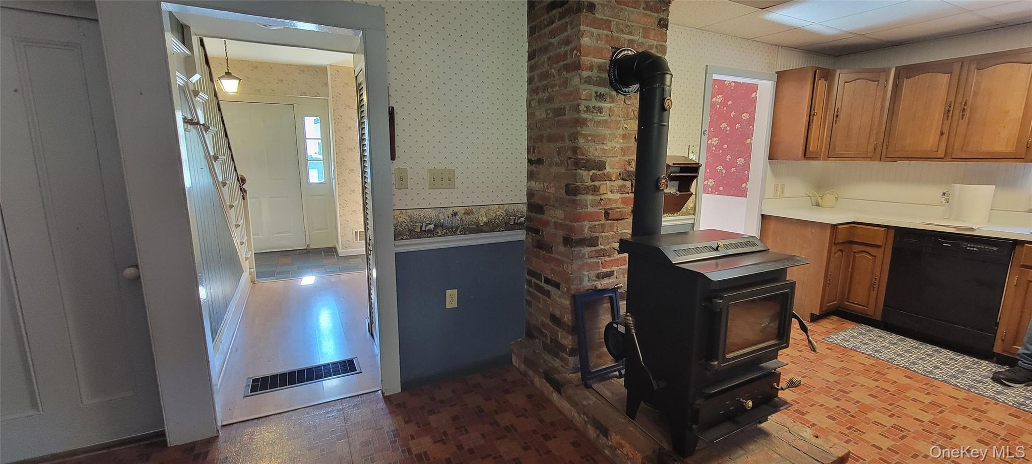 22 Washington Avenue, Highland, NY 12528