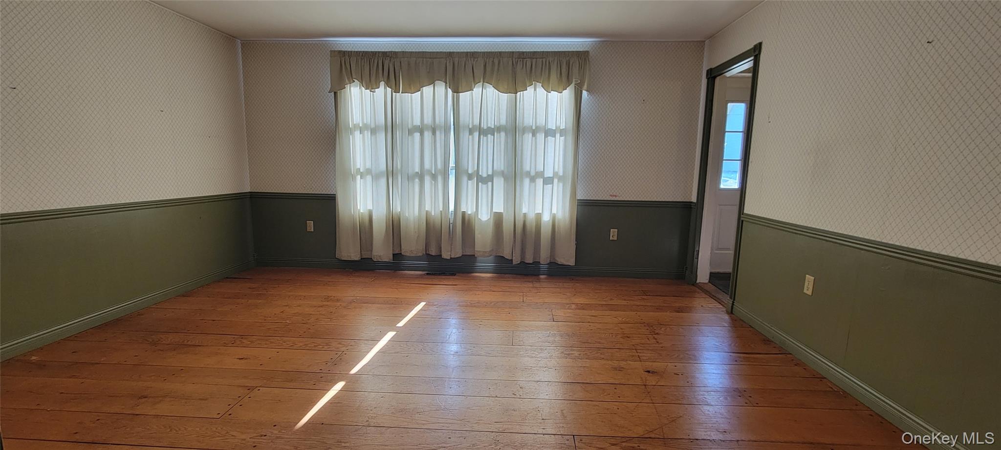 22 Washington Avenue, Highland, NY 12528