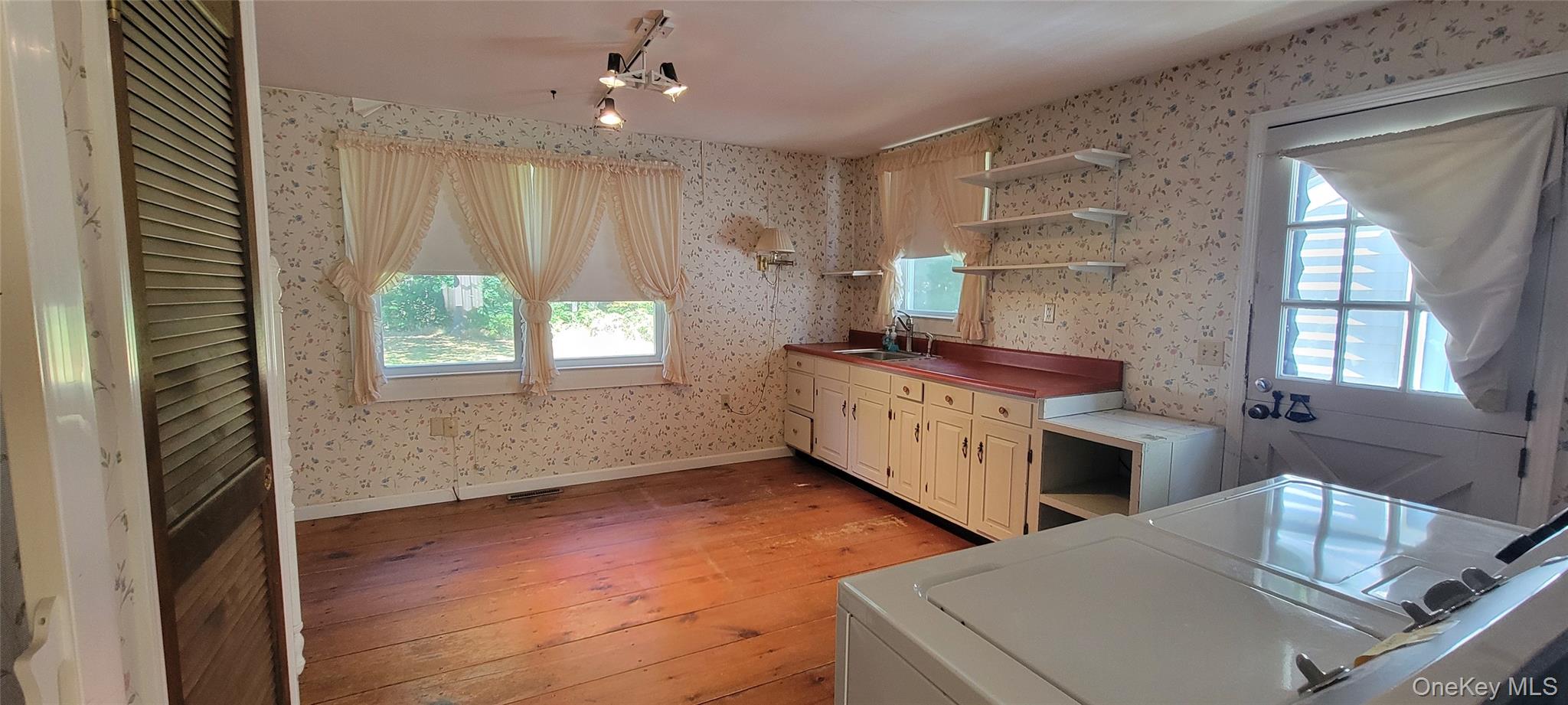 22 Washington Avenue, Highland, NY 12528