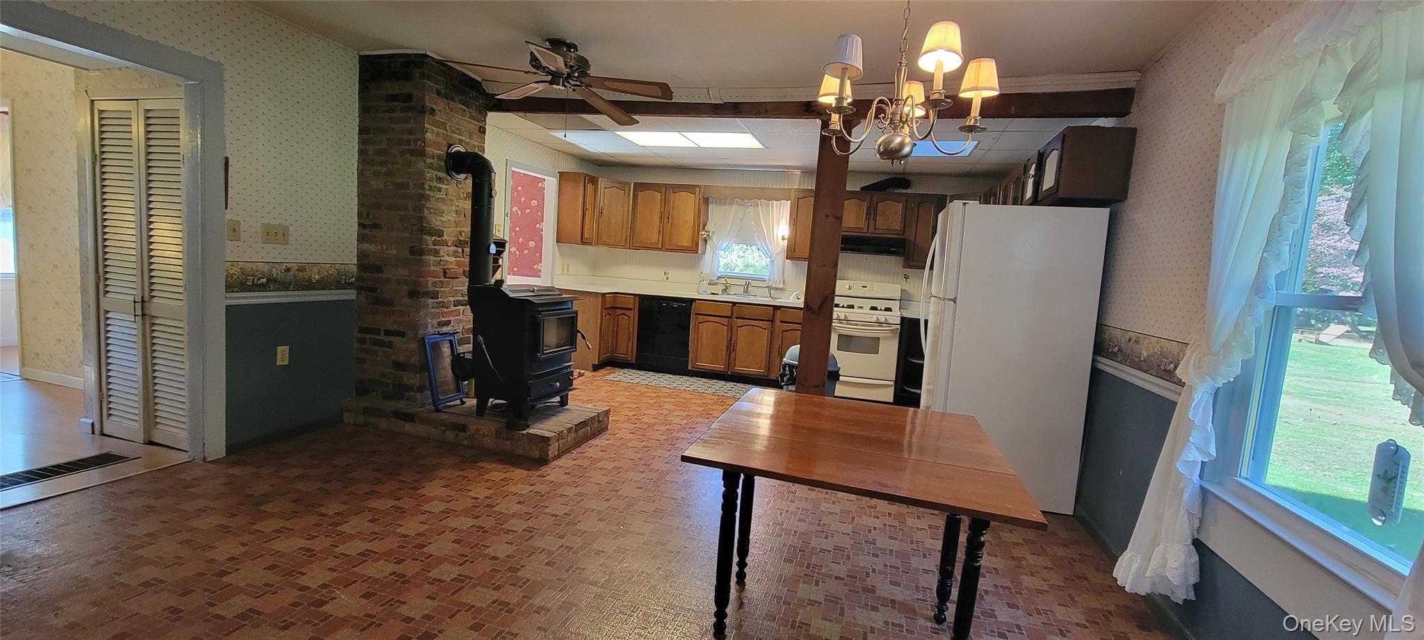 22 Washington Avenue, Highland, NY 12528