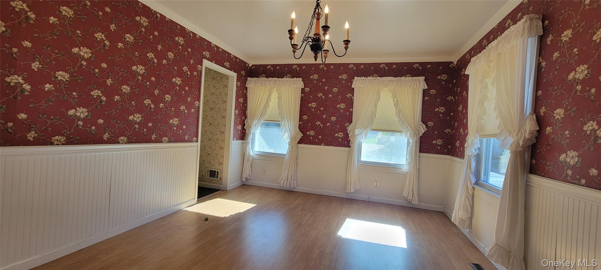 22 Washington Avenue, Highland, NY 12528