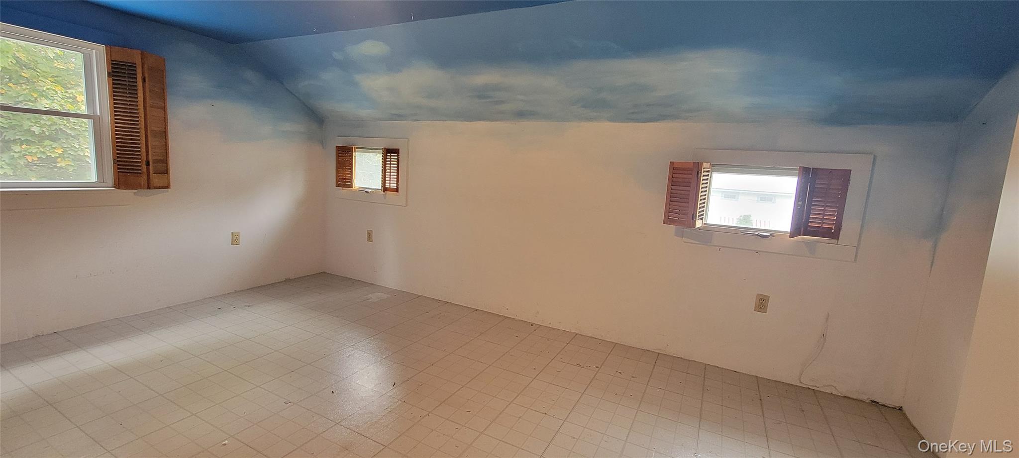 22 Washington Avenue, Highland, NY 12528