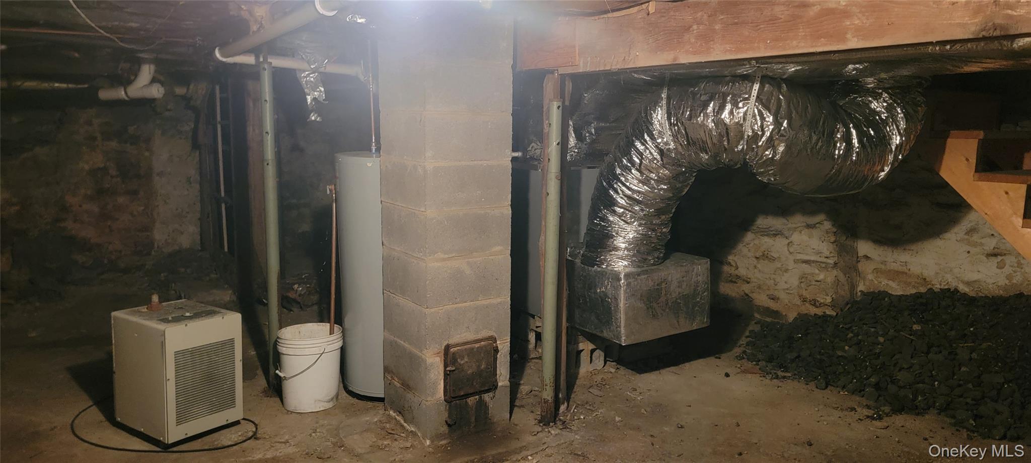 22 Washington Avenue, Highland, NY 12528