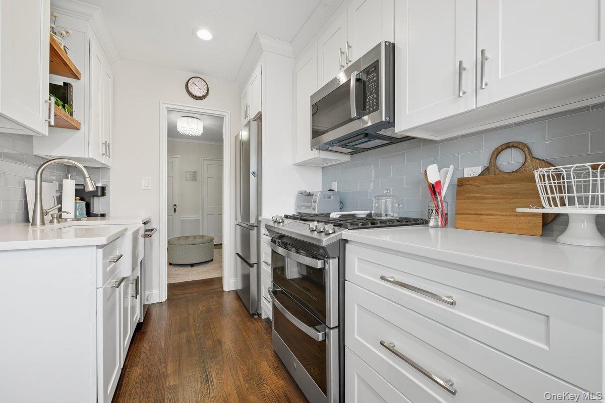 51 Lincoln Avenue # D21, Rockville Centre, NY 11570