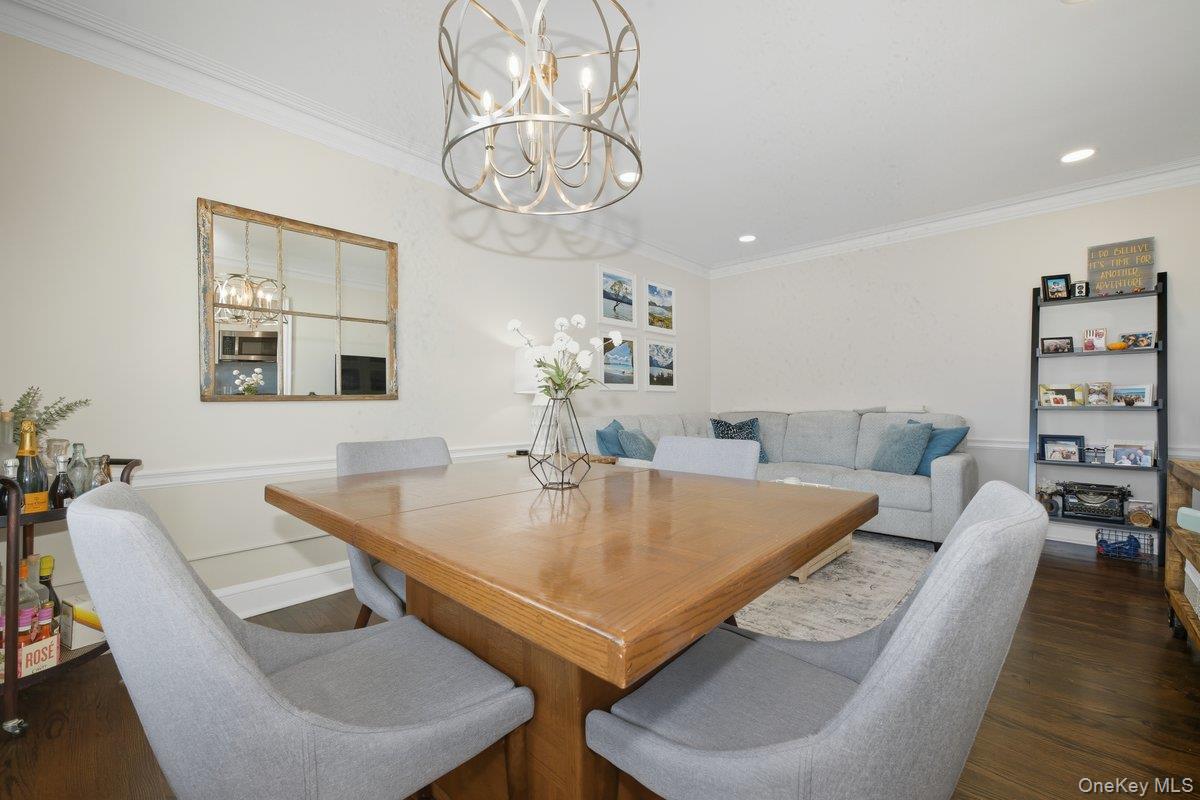 51 Lincoln Avenue # D21, Rockville Centre, NY 11570