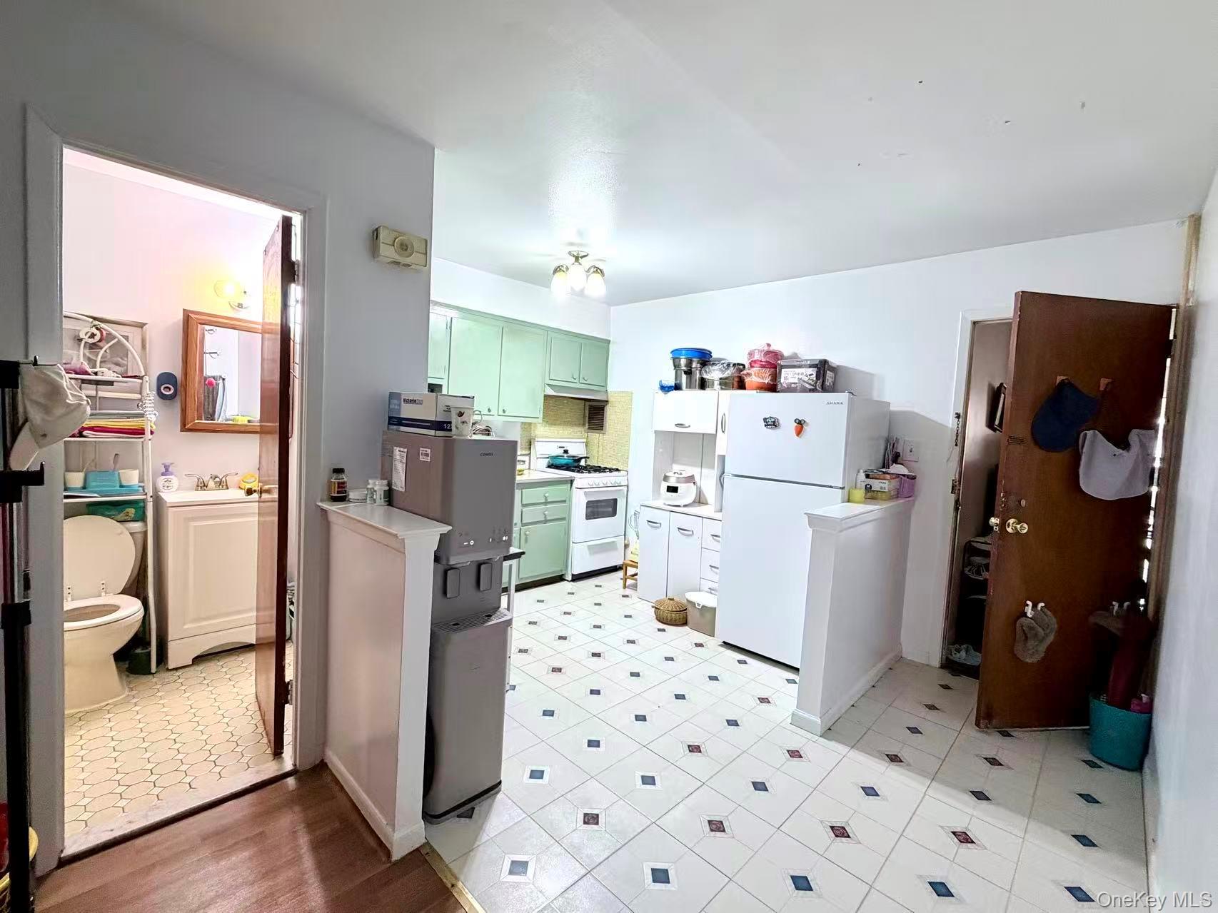 144-91 37th Avenue Avenue, Flushing, NY 11354