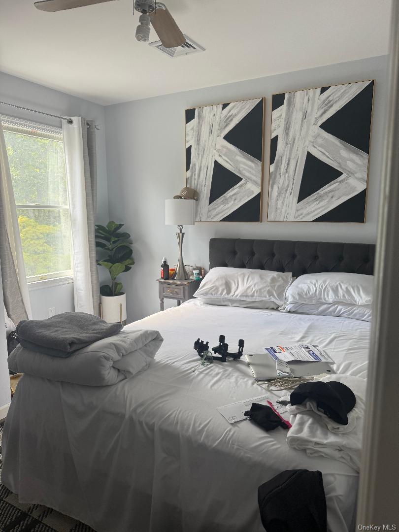 4478 Express Dr S. Drive,, Ronkonkoma, NY 11779