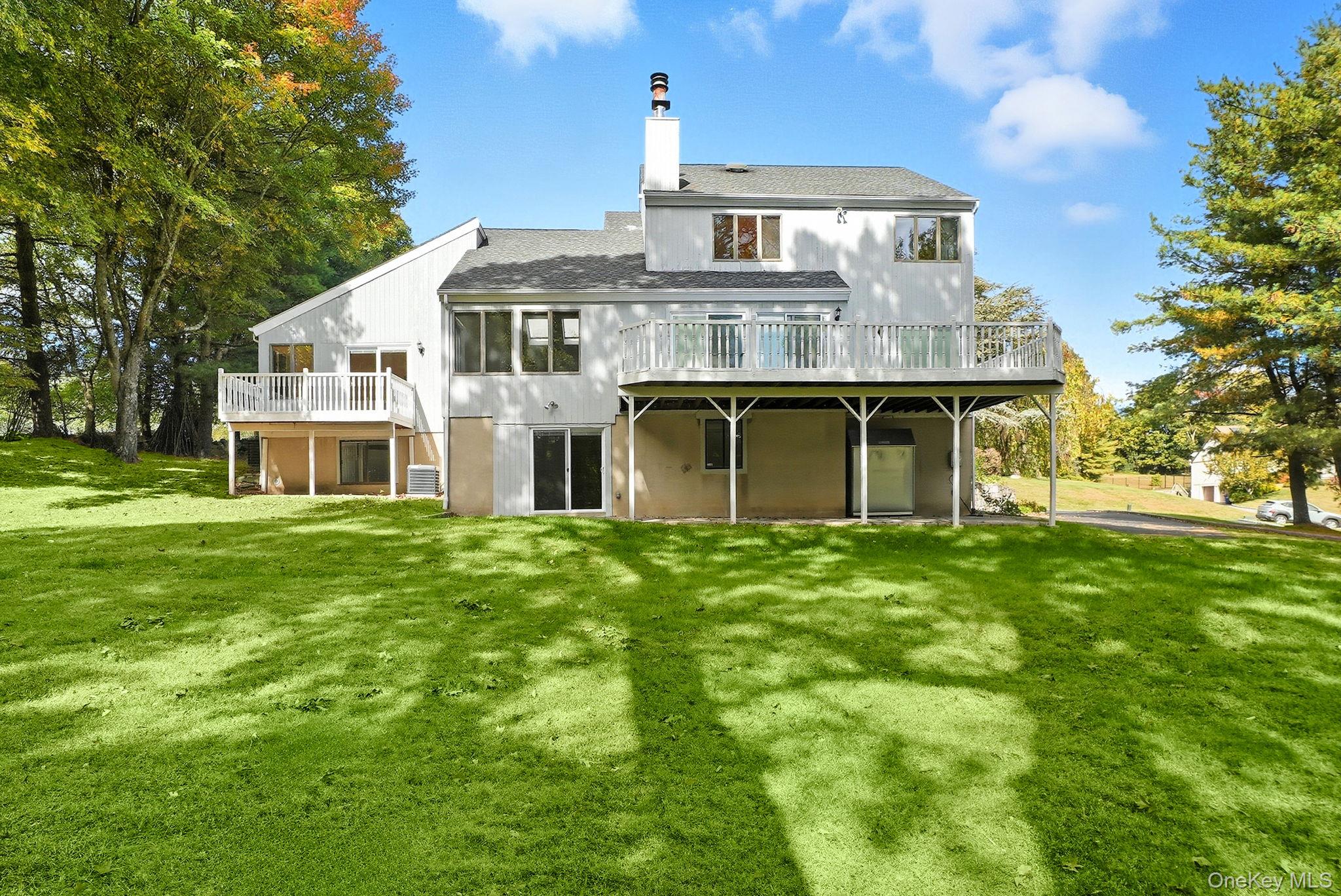 26 Watergate Drive, Amawalk, NY 10501