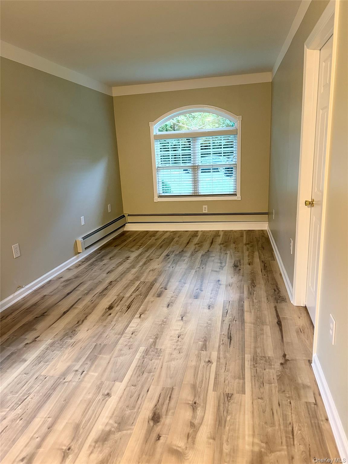 38 Chelsea Drive, Mount Sinai, NY 11766