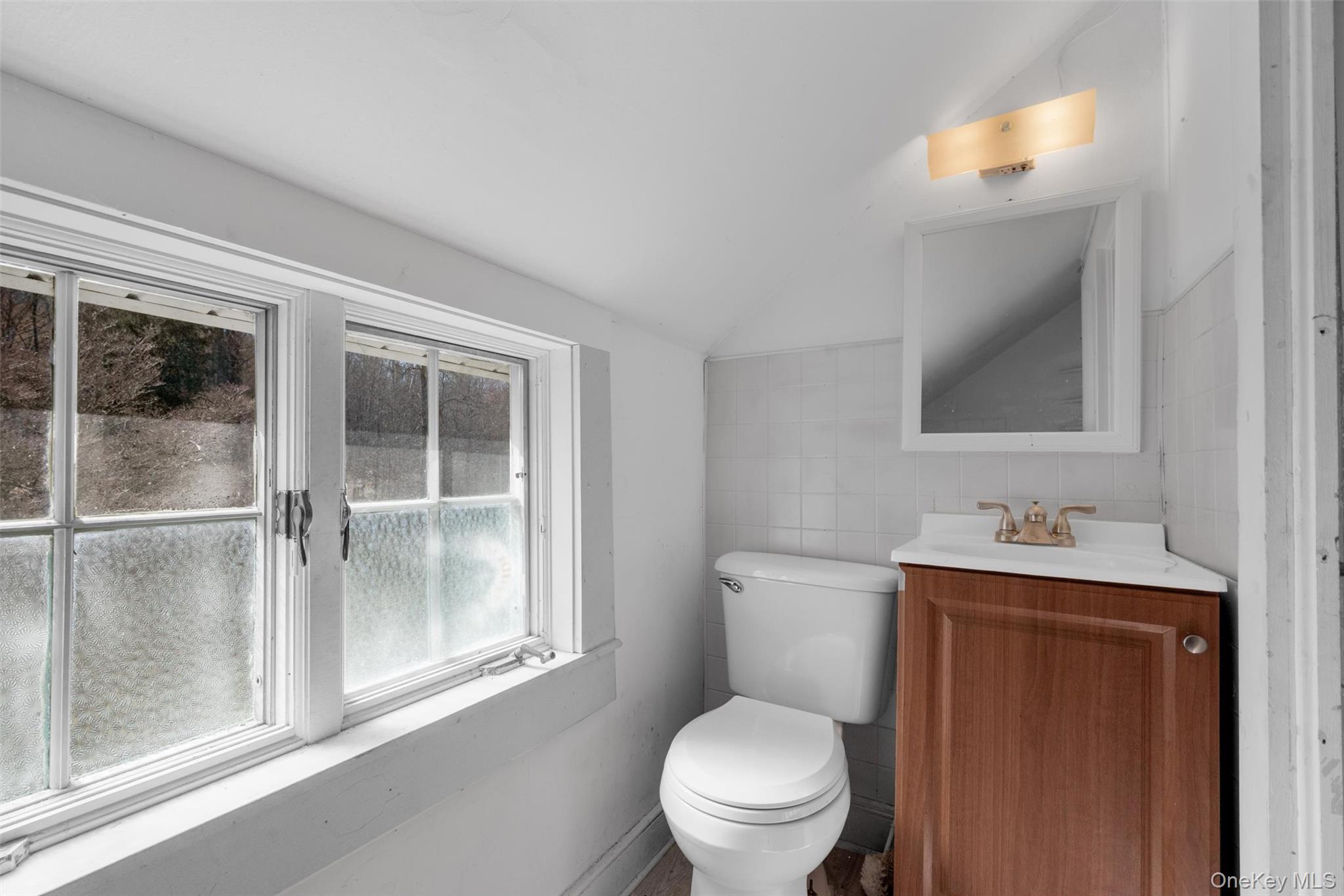 75 Old Minisink Trail, Goshen, NY 10924