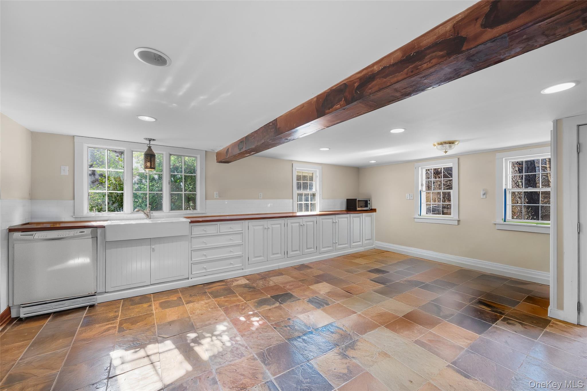 75 Old Minisink Trail, Goshen, NY 10924