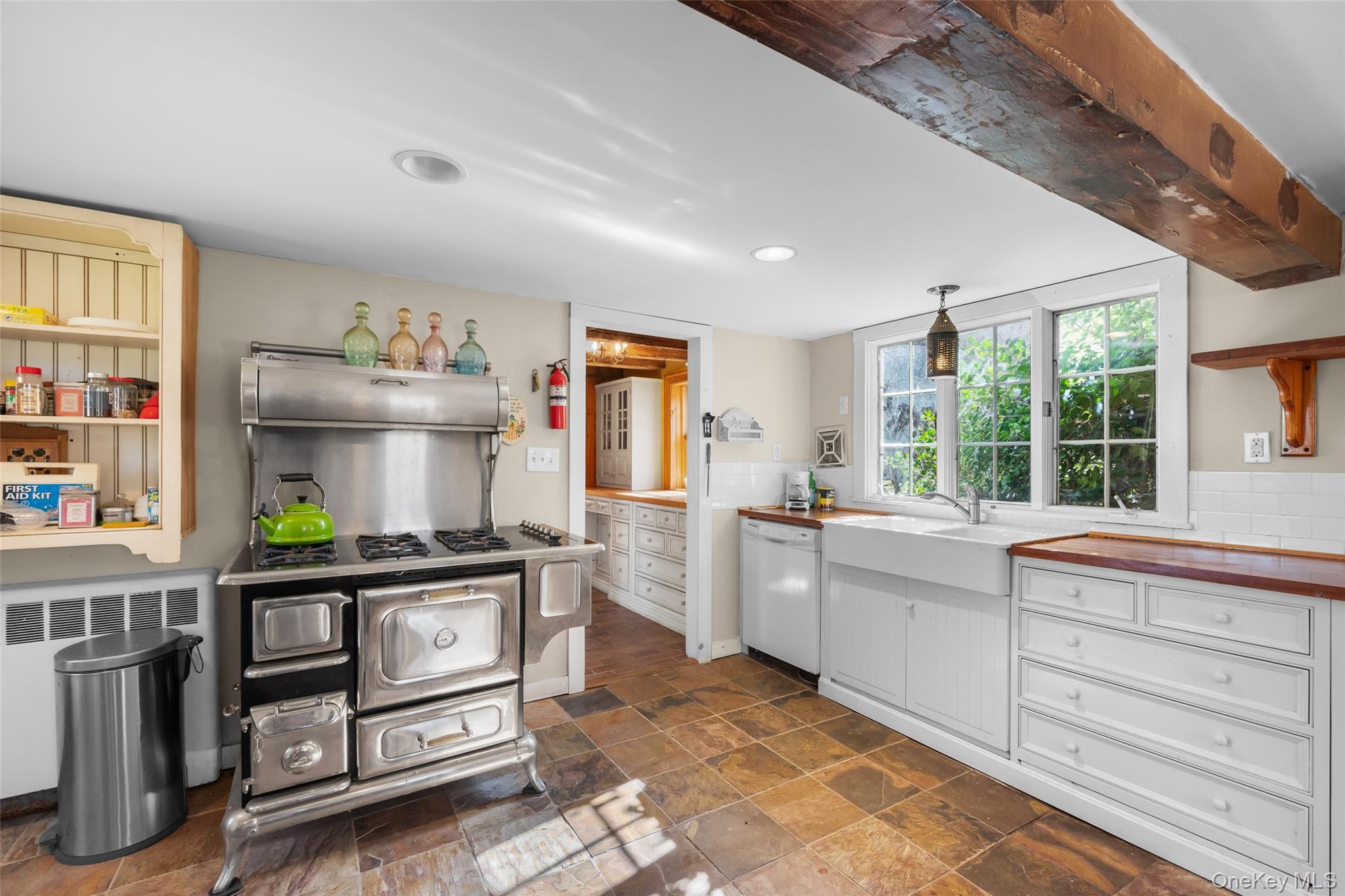 75 Old Minisink Trail, Goshen, NY 10924