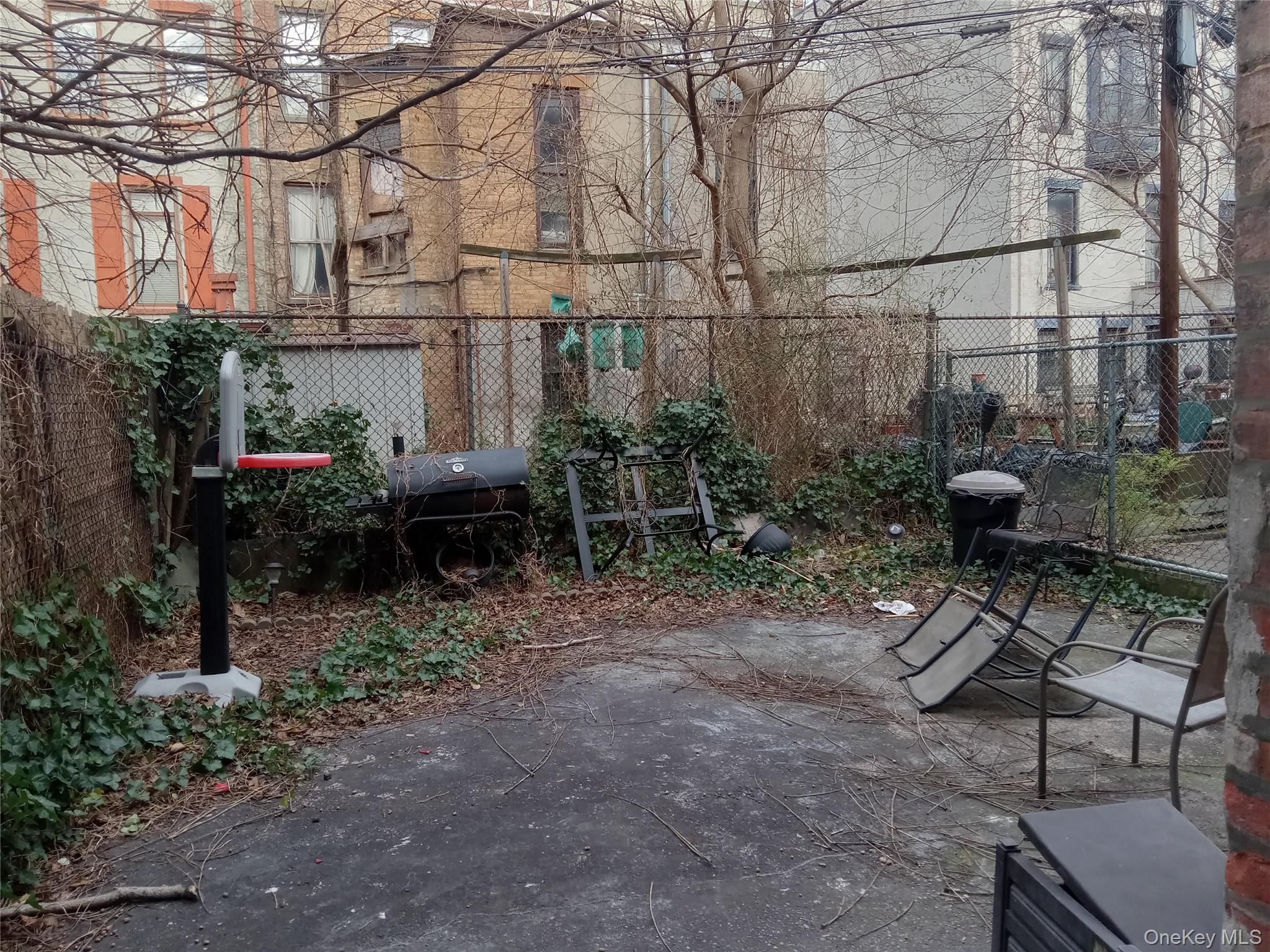 263 Hancock, Brooklyn, NY 11216