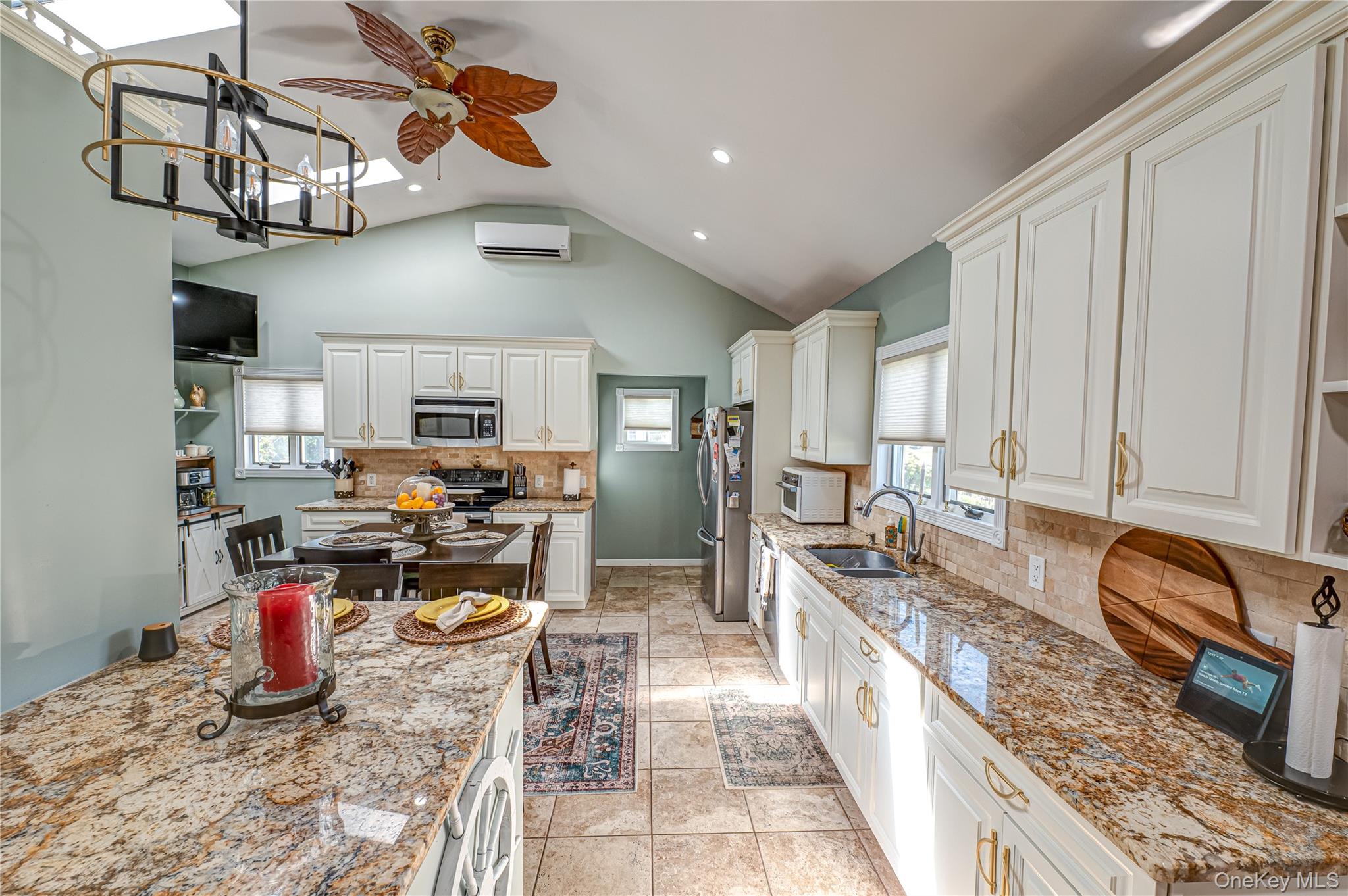 60 White Street, North Babylon, NY 11703