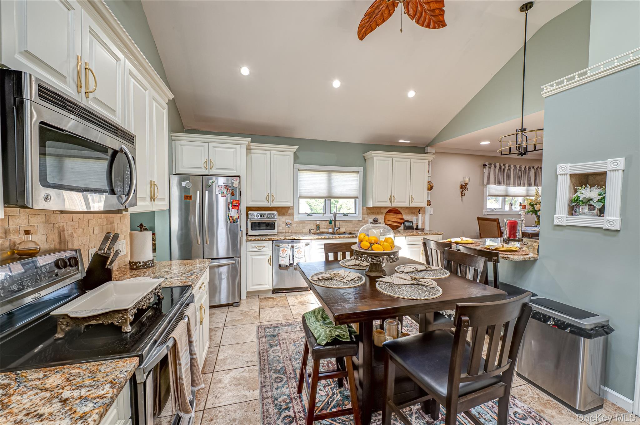 60 White Street, North Babylon, NY 11703