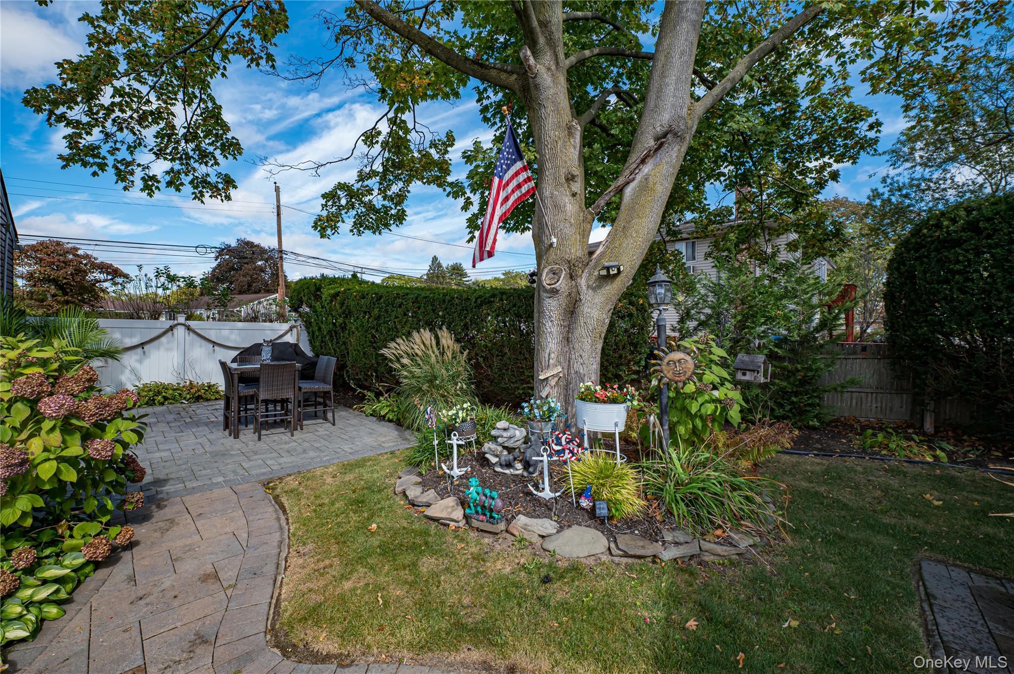 60 White Street, North Babylon, NY 11703