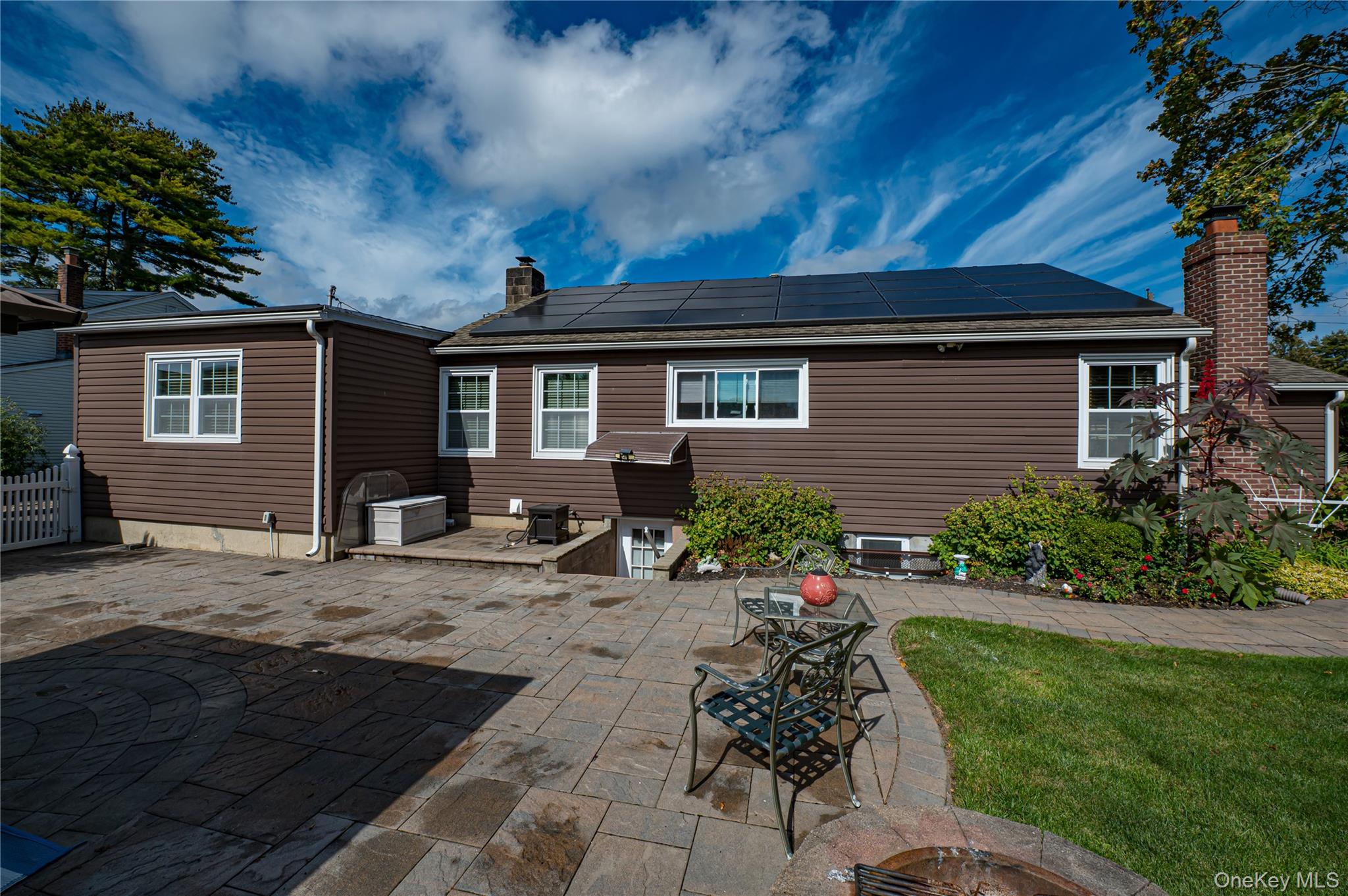 60 White Street, North Babylon, NY 11703