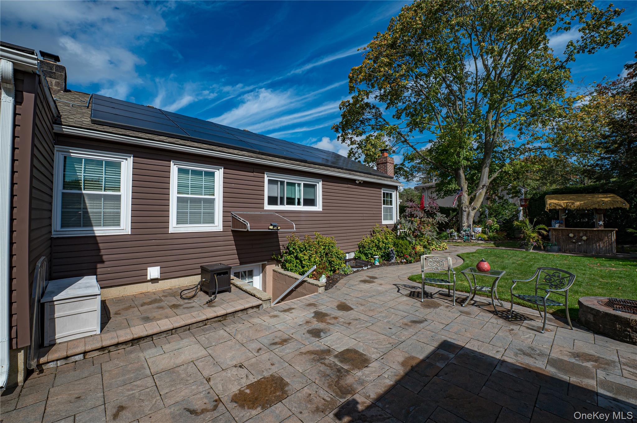 60 White Street, North Babylon, NY 11703