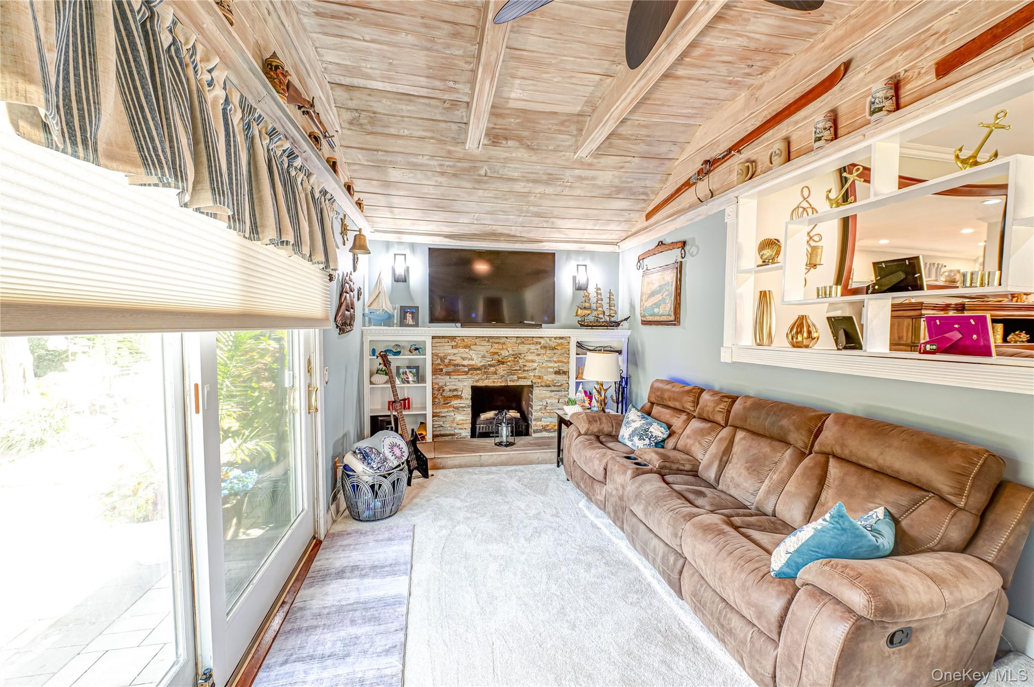 60 White Street, North Babylon, NY 11703