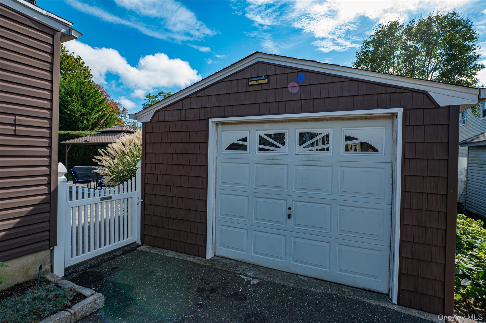 60 White Street, North Babylon, NY 11703