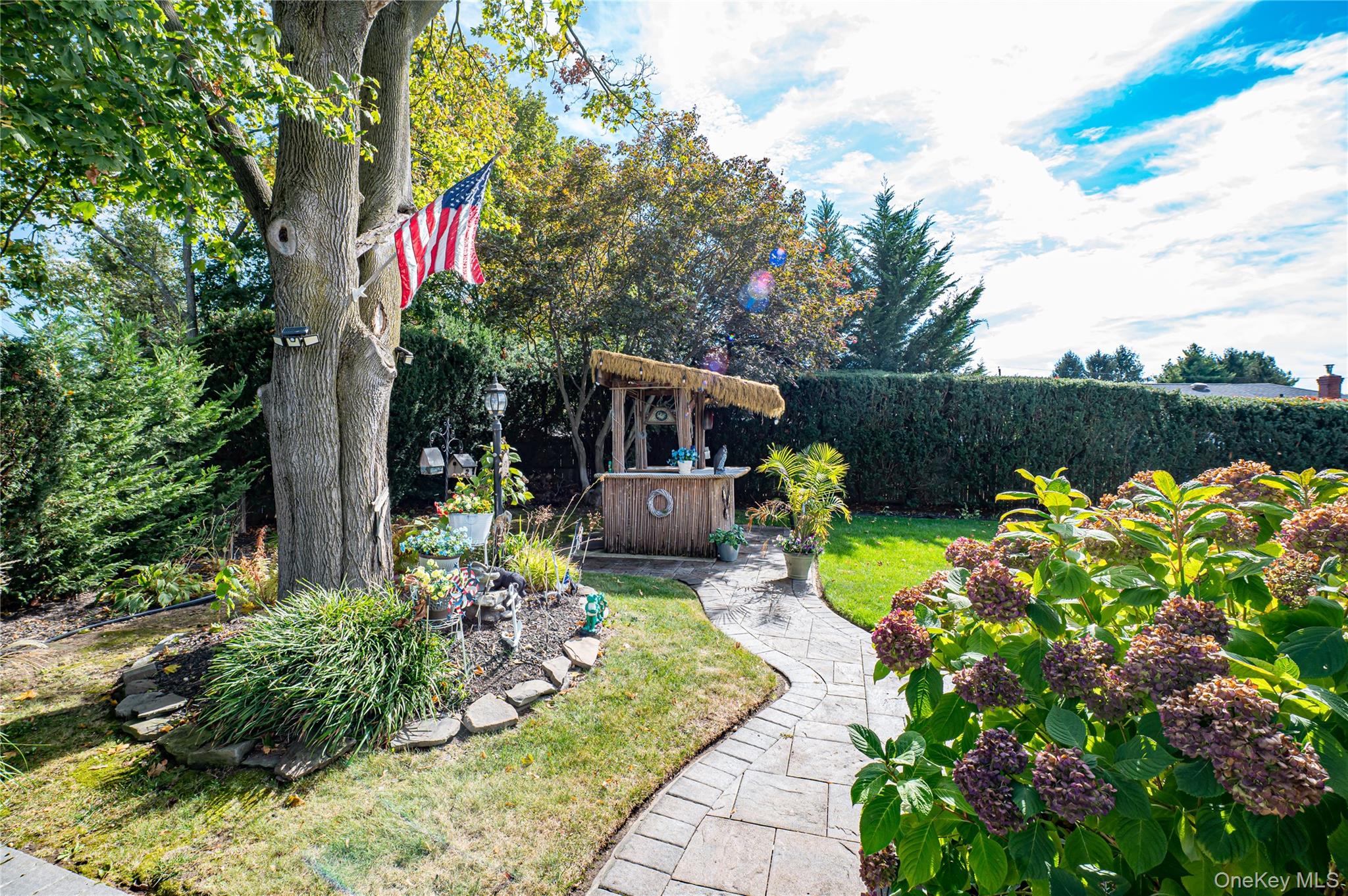 60 White Street, North Babylon, NY 11703