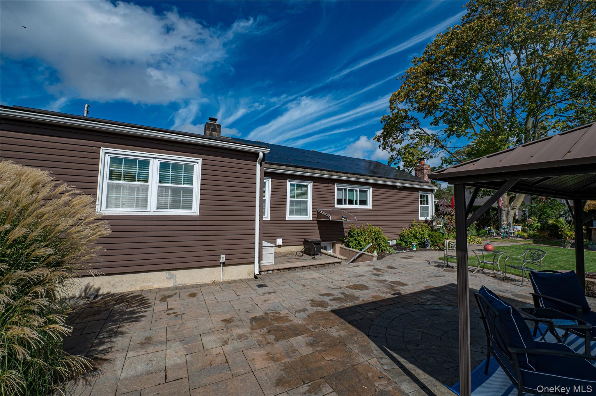 60 White Street, North Babylon, NY 11703