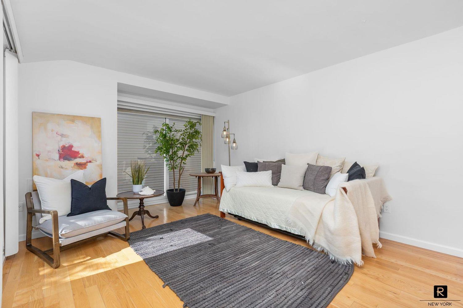 8 Deepwater Way # 63, Bronx, NY 10464