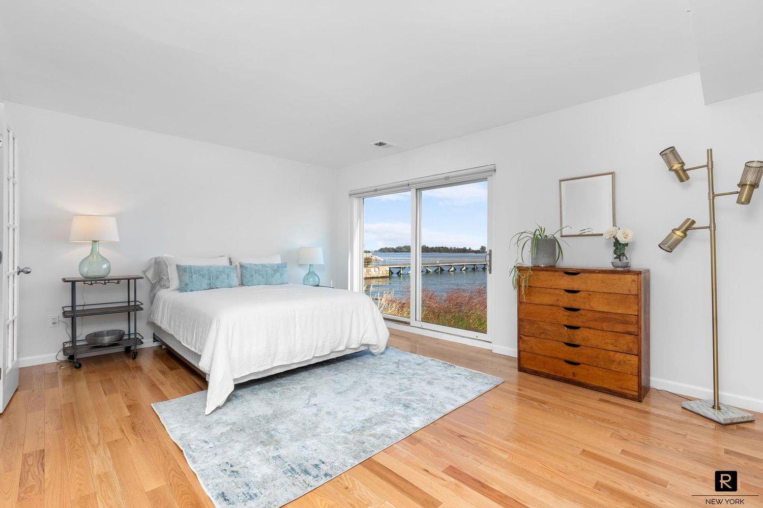 8 Deepwater Way # 63, Bronx, NY 10464