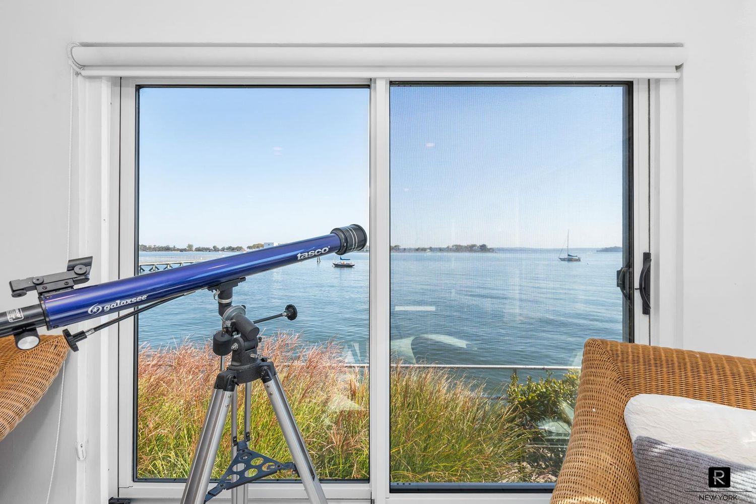 8 Deepwater Way # 63, Bronx, NY 10464