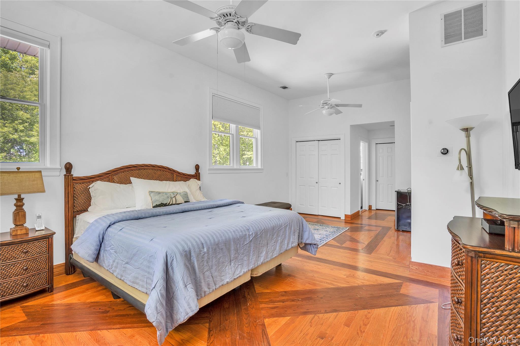 4 bayview avenue, Shelter Island Heights, NY 11946