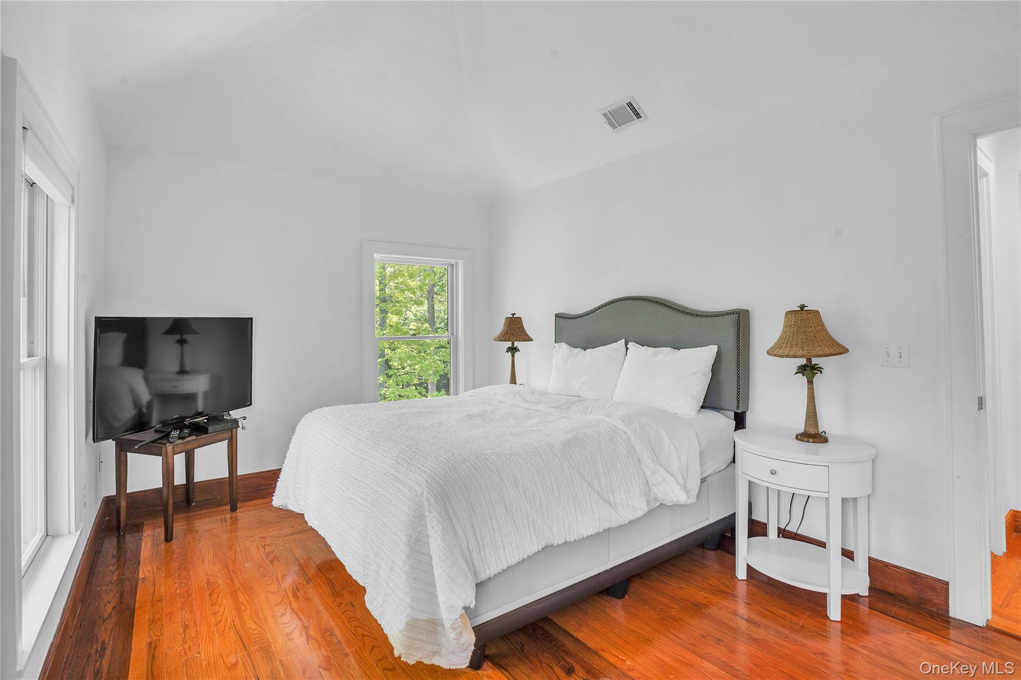 4 bayview avenue, Shelter Island Heights, NY 11946