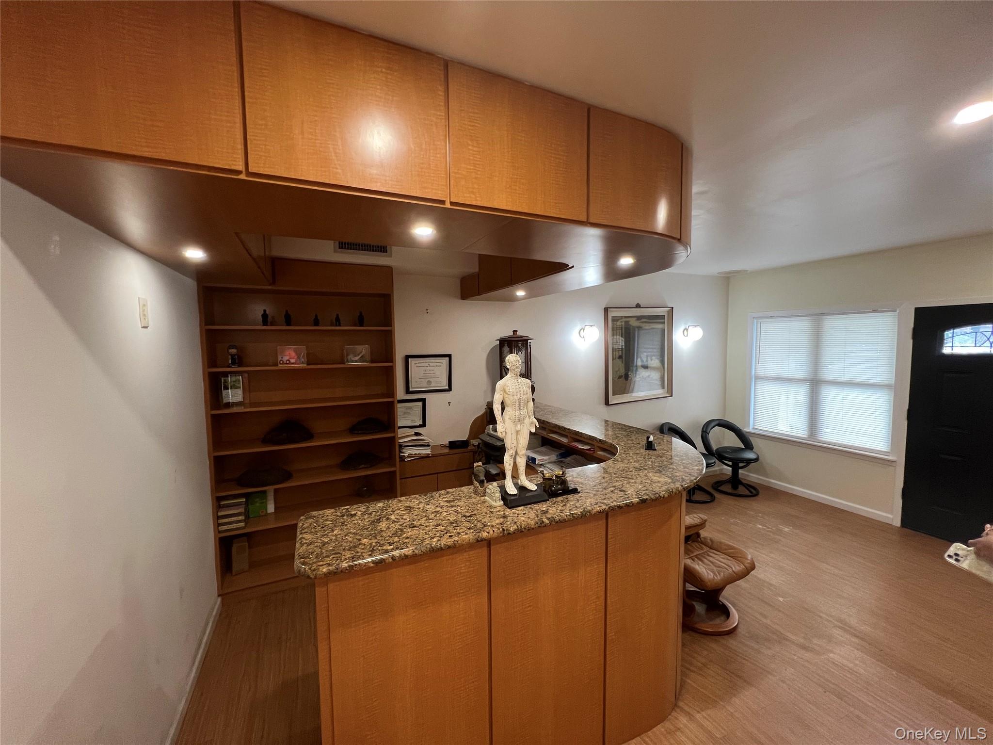 143-27 Roosevelt Avenue, Flushing, NY 11354