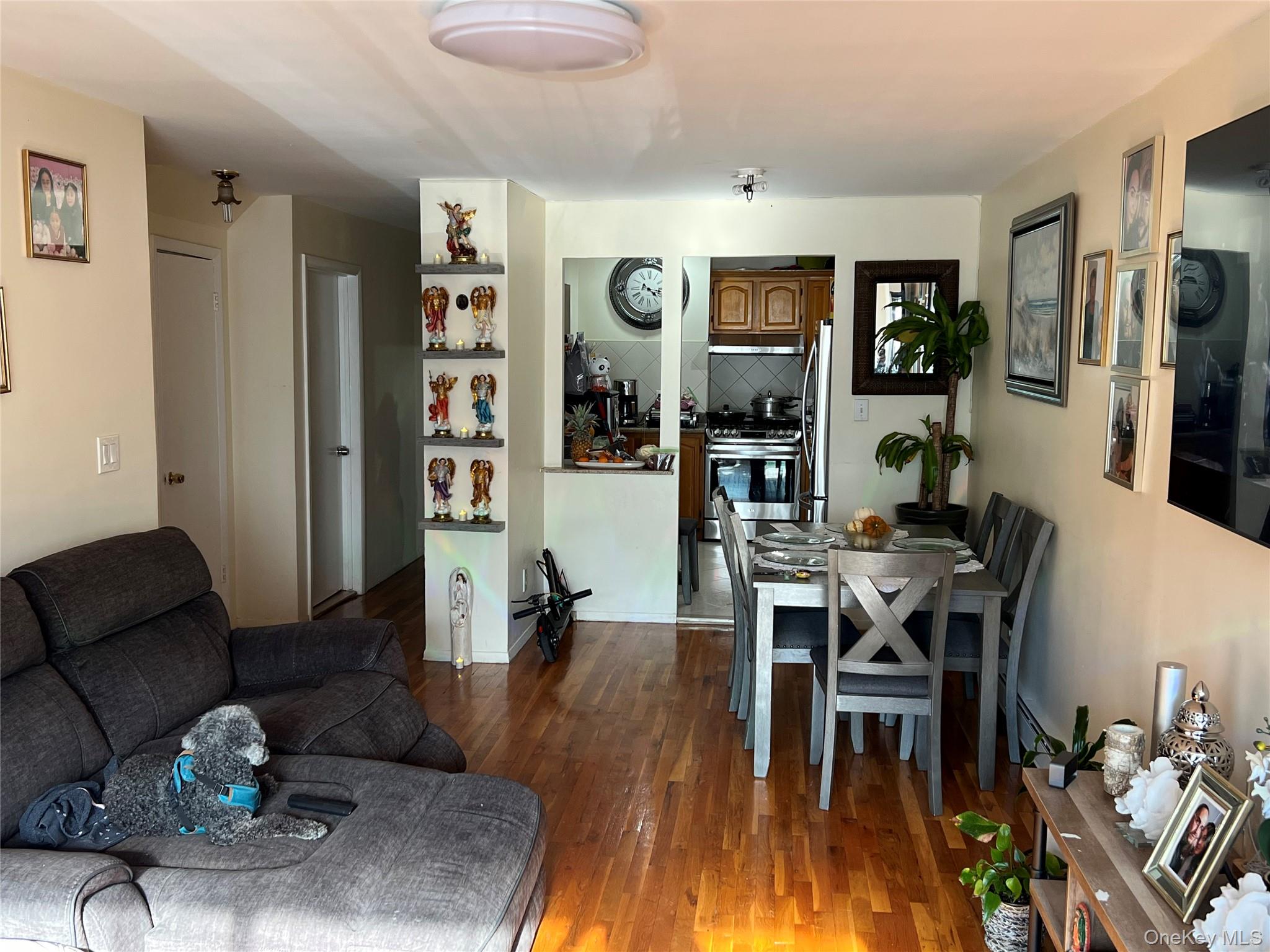 143-27 Roosevelt Avenue, Flushing, NY 11354