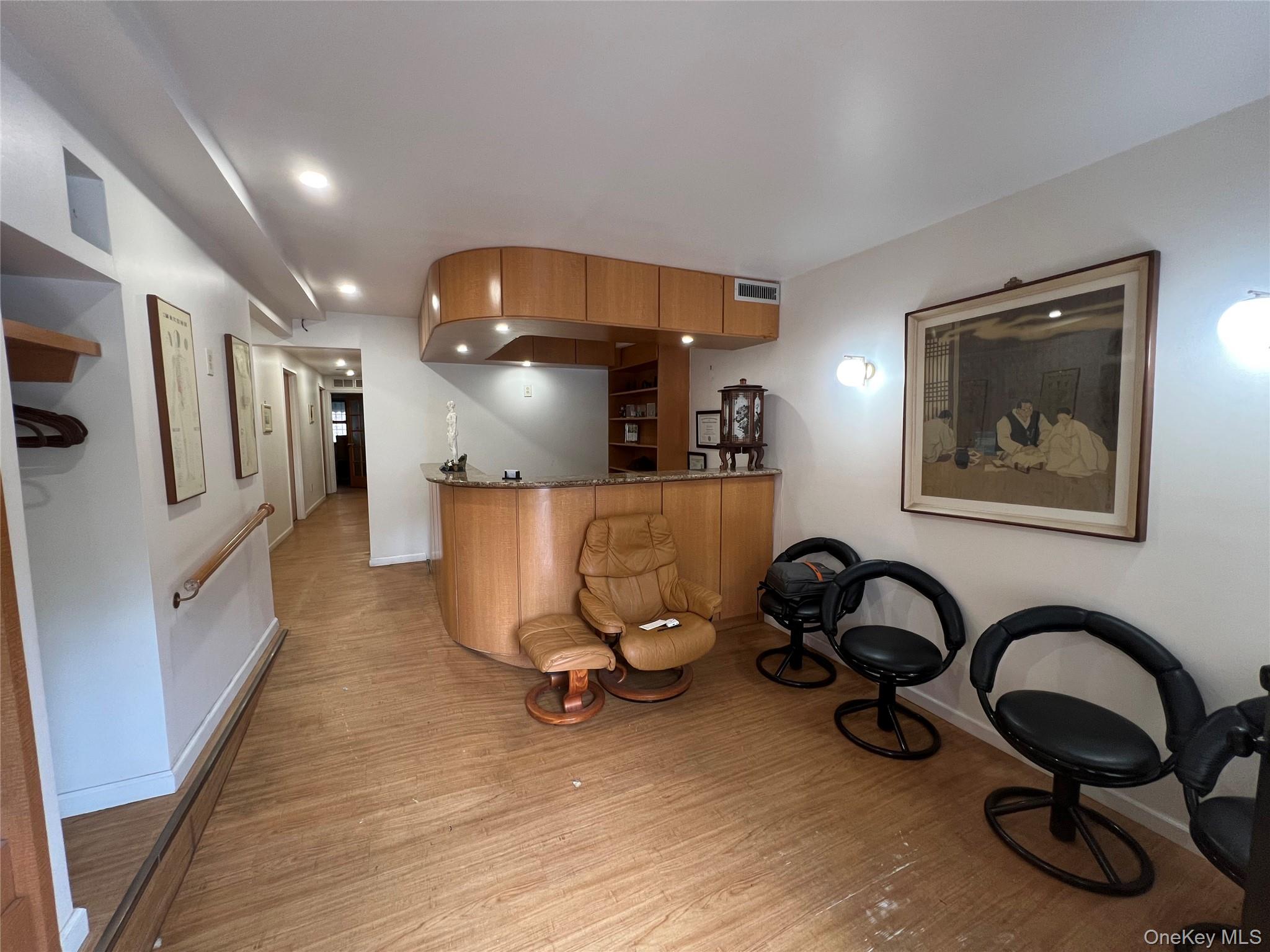 143-27 Roosevelt Avenue, Flushing, NY 11354