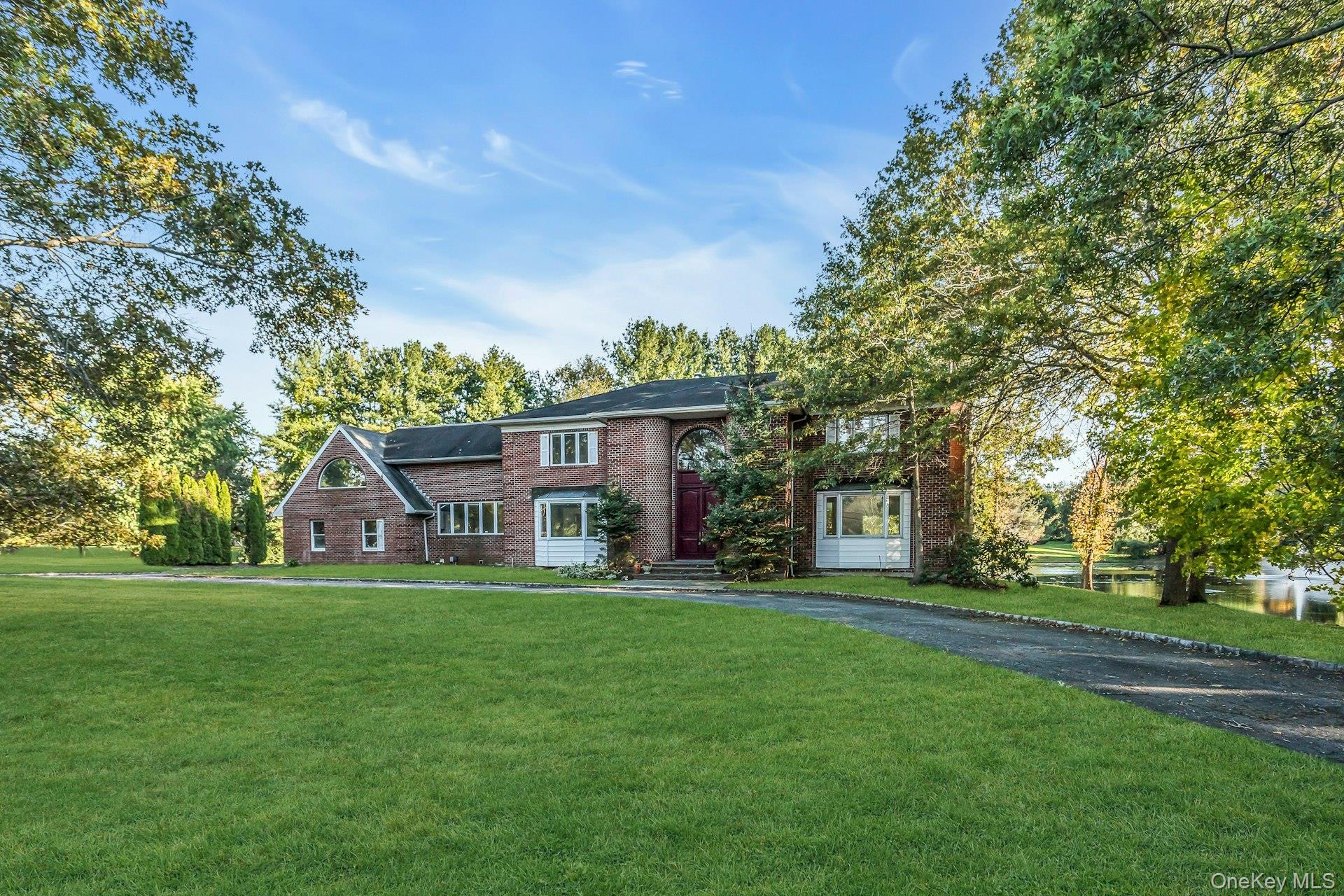 21 Overbrooke Lane, Upper Brookville, NY 11545