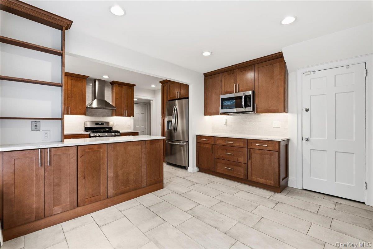 34 Gedney Park Drive, White Plains, NY 10605