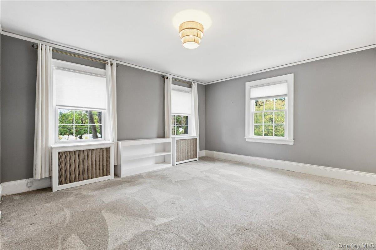 34 Gedney Park Drive, White Plains, NY 10605