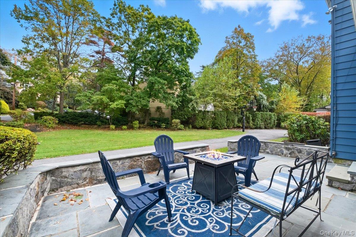 34 Gedney Park Drive, White Plains, NY 10605