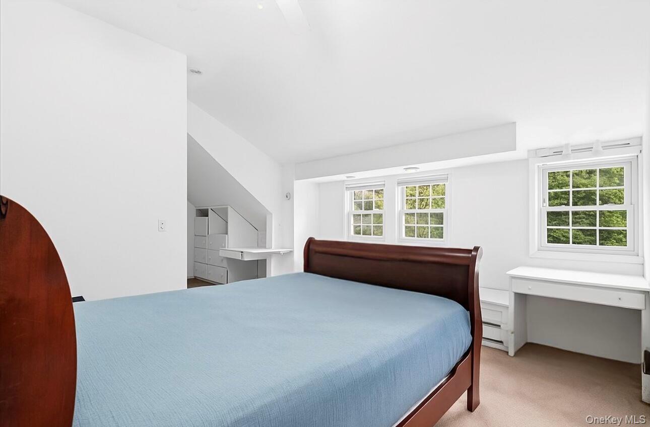 34 Gedney Park Drive, White Plains, NY 10605