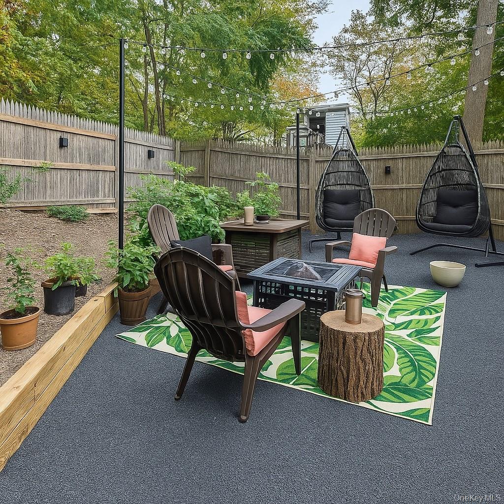 6 Maple Road, Rocky Point, NY 11778