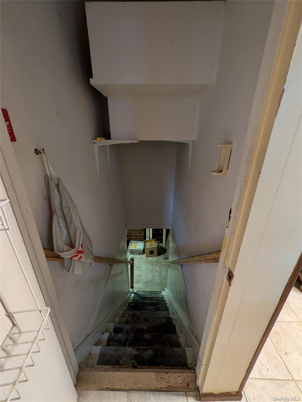 57 Hiawatha Drive, Brightwaters, NY 11718