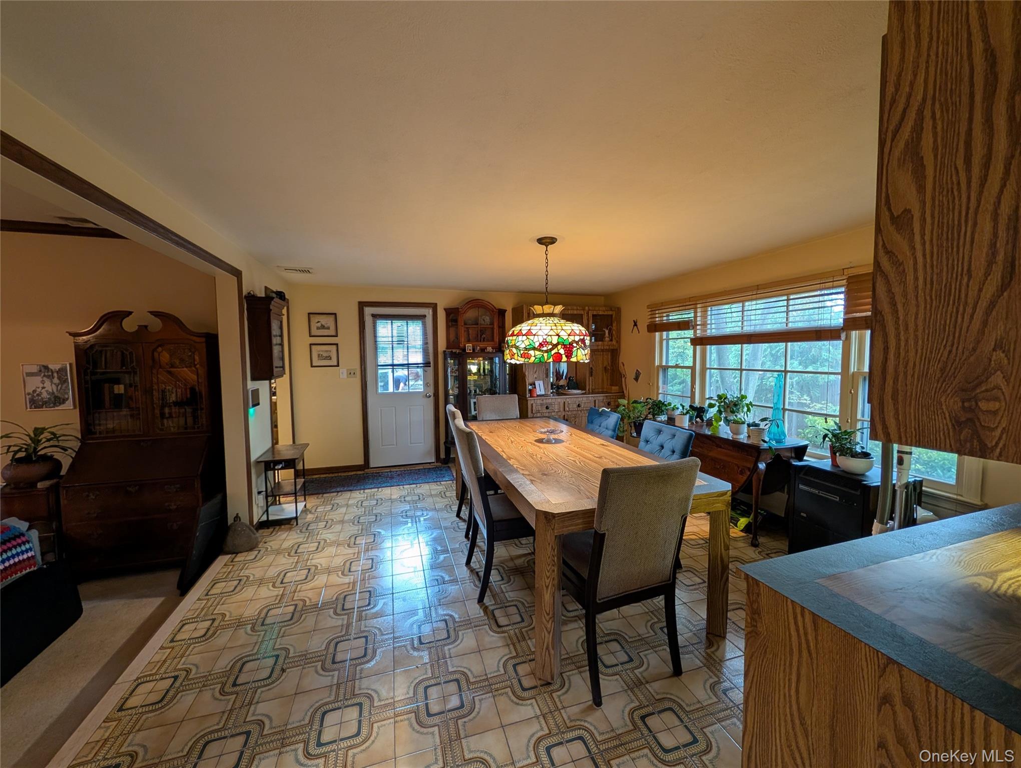 57 Hiawatha Drive, Brightwaters, NY 11718