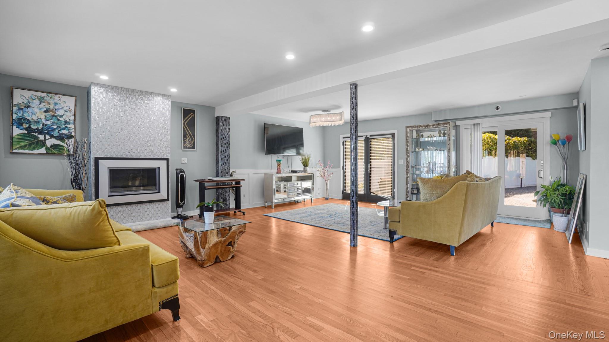 14962 Powells Cove Boulevard, Whitestone, NY 11357