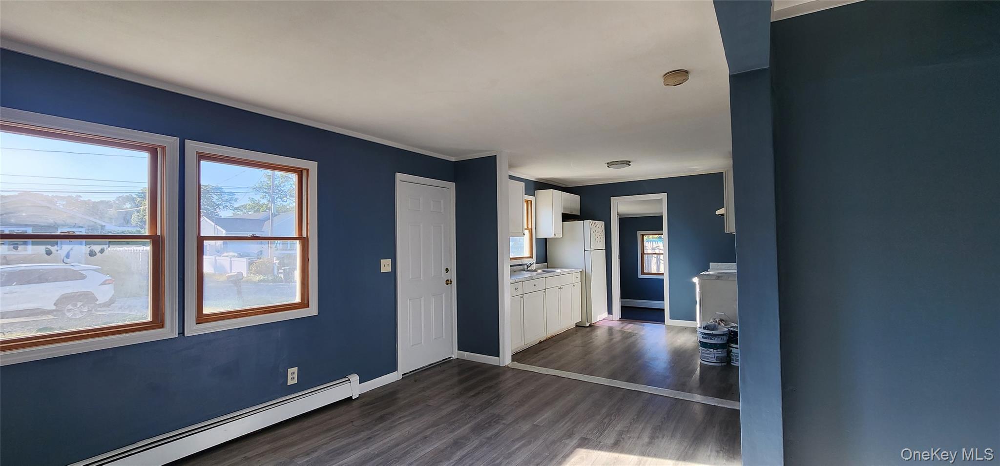 15 Hollywood Drive, Shirley, NY 11967