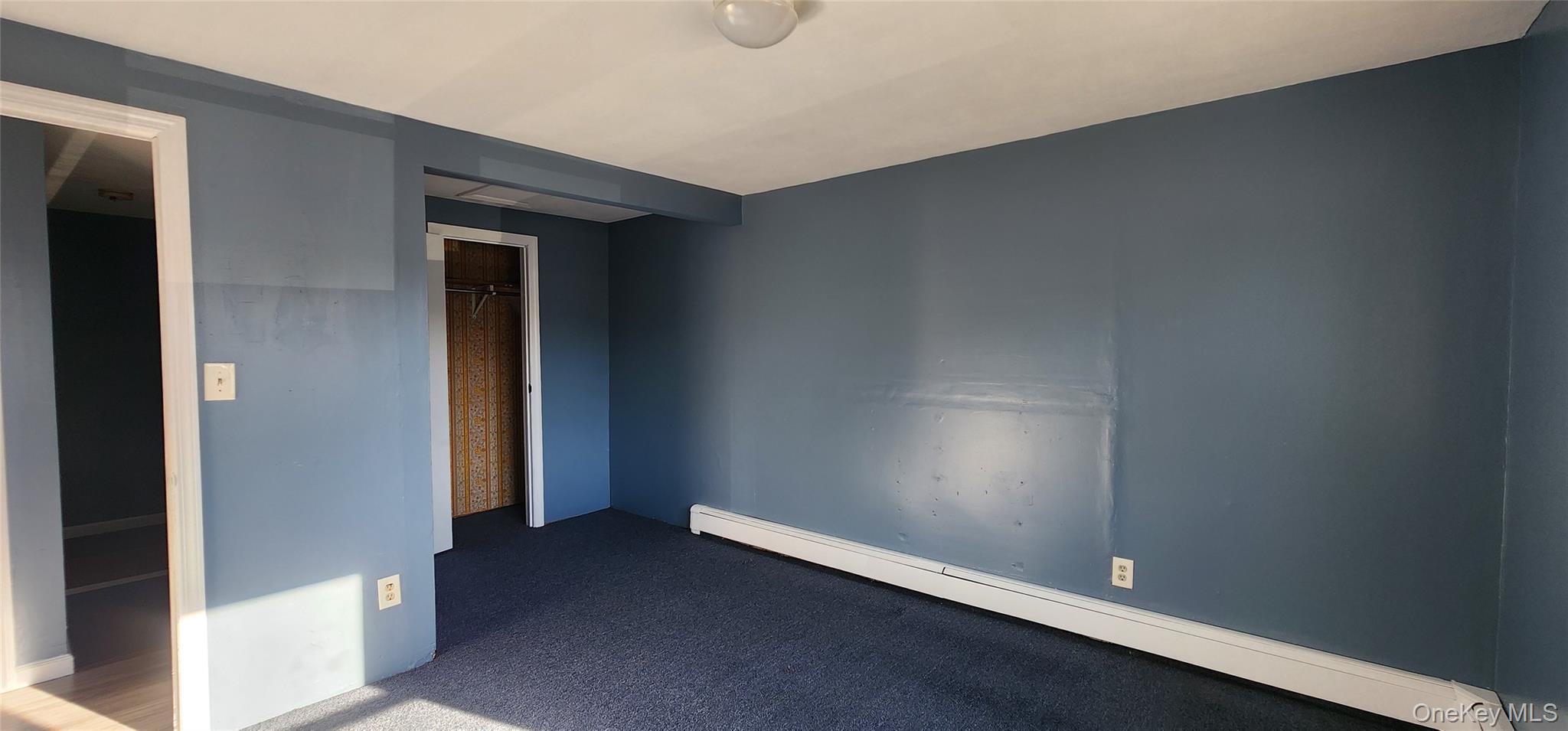 15 Hollywood Drive, Shirley, NY 11967