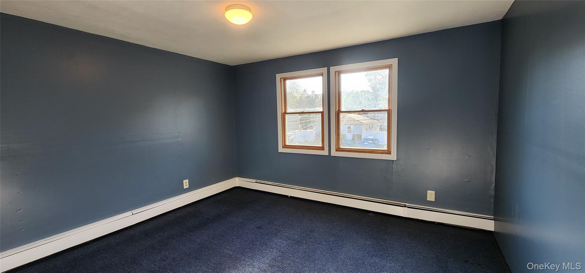 15 Hollywood Drive, Shirley, NY 11967